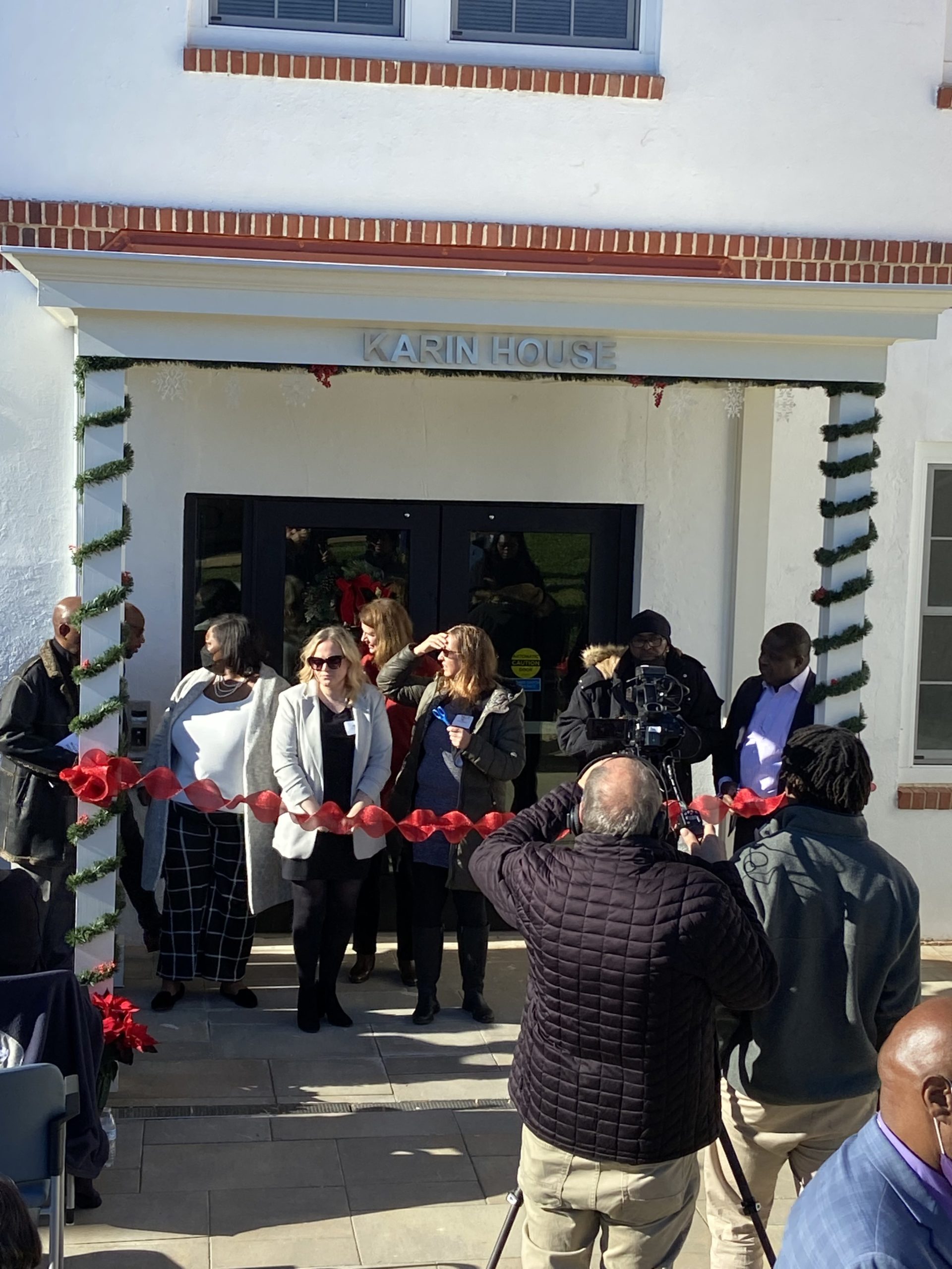 KH entry and Ribbon cutting
